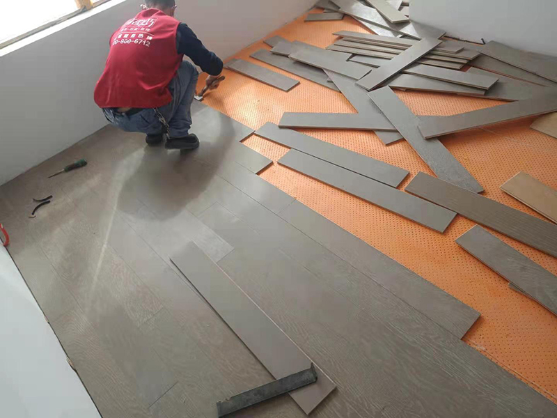 木地板翻新安裝多少錢？實木地板翻新服務注意事項(圖2)