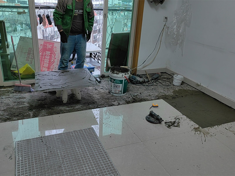 瓷磚開裂與濕度有關(guān)？南方潮濕地區(qū)防裂指南(圖2)