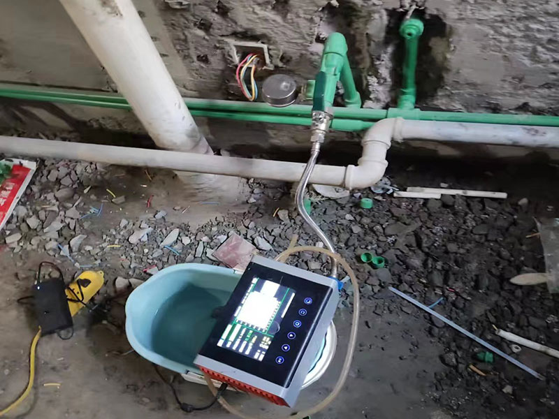 衛(wèi)生間水管暗漏檢測全攻略：聽聲辨位+專業(yè)儀器選擇指南(圖1)